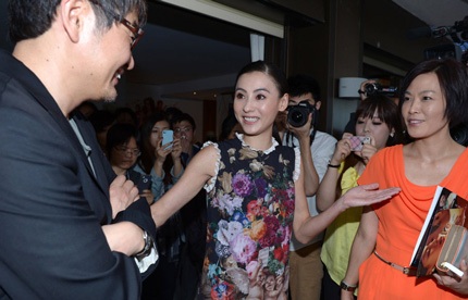 Trương Bá Chi xinh đẹp đón sinh nhật tại Cannes