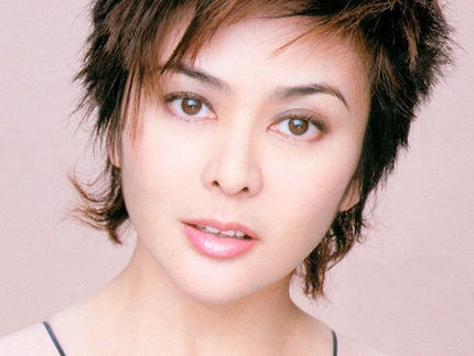 Ngôi sao U50 Quan Chi Lâm: Bông hoa đẹp tài sắc