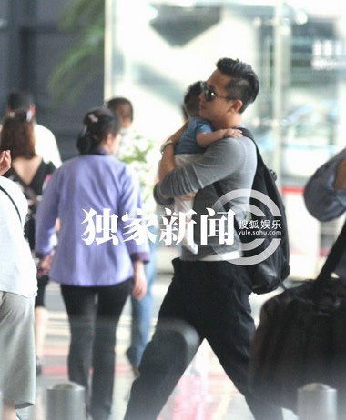 Niềm hạnh phúc của các sao Hoa ngữ trong Ngày của Mẹ