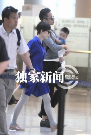 Niềm hạnh phúc của các sao Hoa ngữ trong Ngày của Mẹ