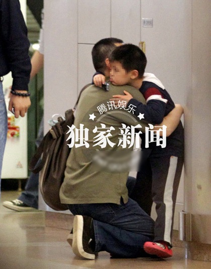 Niềm hạnh phúc của các sao Hoa ngữ trong Ngày của Mẹ