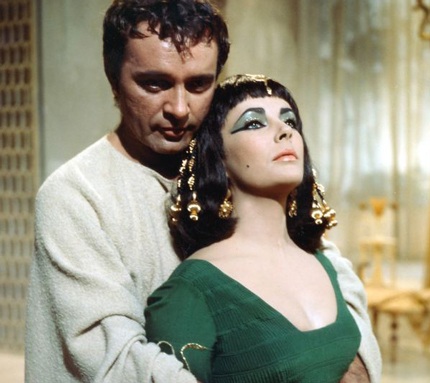 Elizabeth và Richard hợp tác trong bộ phim