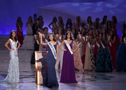 Chúc mừng tân hoa hậu Vũ Văn Hà!