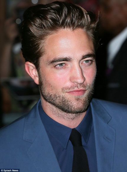 Robert Pattinson xuất hiện tại buổi ra mắt bộ phim mới tại New York, ngày 14/8.