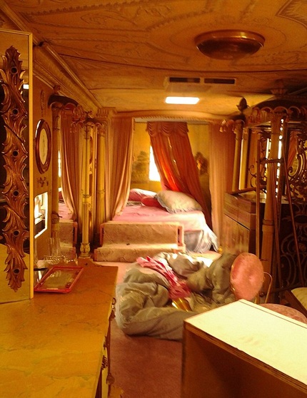 Chủ nhân hiện tại của căn hộ này rất đau lòng trước tình trạng hiện tại của căn hộ.