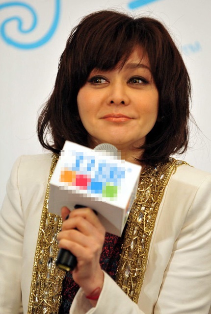 Cận cảnh gương mặt của Quan Chi Lâm ở tuổi 50.