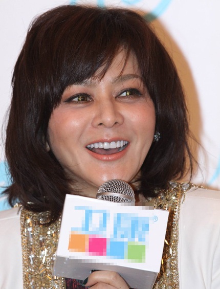 Cận cảnh gương mặt của Quan Chi Lâm ở tuổi 50.