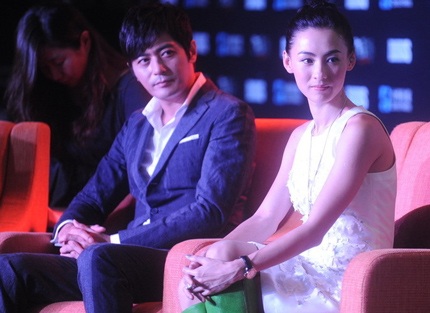 Buổi họp báo tại Chengdu của đoàn làm phim