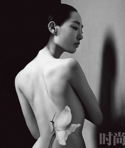 Bạch Bách Hà chia sẻ, cô rất vui khi được mời tham dự chiến dịch Ruy băng hồng năm nay.