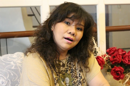 NSND Thanh Hoa kể chuyện tình gái nạ dòng lấy trai tân - 1 NSND Thanh Hoa hài lòng với cuộc sống hạnh phúc bên người chồng kém bà 6 tuổi.