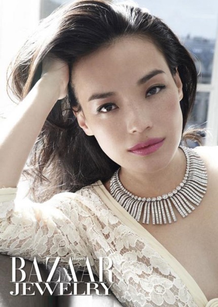 Cô cũng luôn có tên trong danh sách những ngôi sao nữ gợi tình nhất màn ảnh Hoa ngữ.