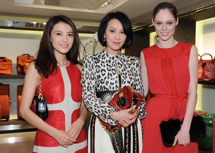 Lưu Gia Linh vẫn rất trẻ và hấp dẫn.