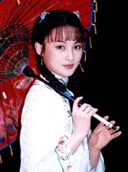 Thủy Linh (Tưởng Cần Cần) không thay đổi nhiều.