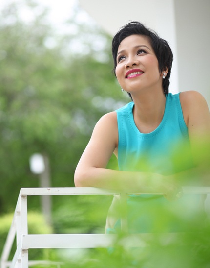 Mỹ Linh của hiện tại, đằm thắm và chín chắn hơn.