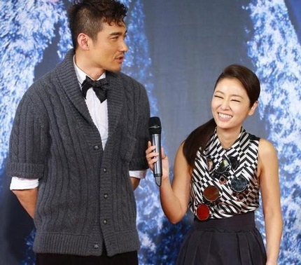 Lâm Tâm Như tâm sự, đứng cạnh một người điển trai và cao lớn như Hồ Binh, cô thực sự thấy run.