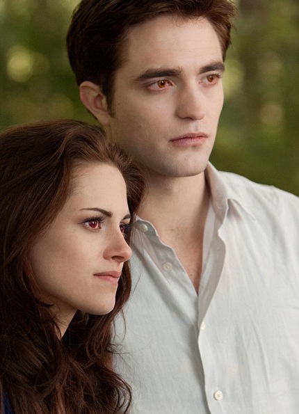 Kristen Stewart “cởi hết” trong phim mới - 3 Kristen và Robert tái hợp vì mục đích quảng cáo cho bộ phim