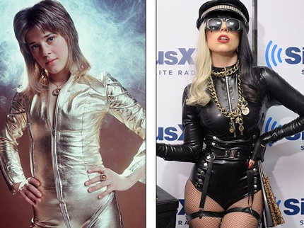 “Nữ ca sĩ thời nay mặc không khác diễn viên phim cấp ba”