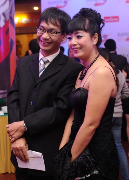 Nữ diễn viên Chiều Xuân đằm thắm với gam màu đen