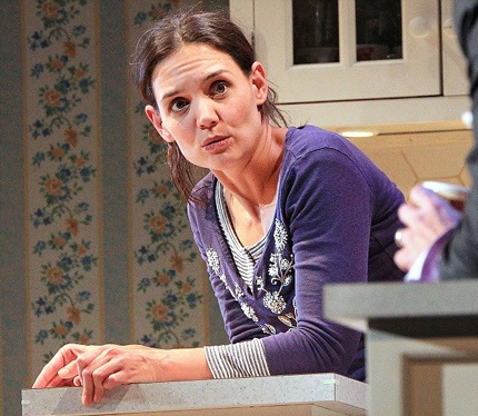 Một số hình ảnh của Katie Holmes trong buổi diễn ra mắt vở kịch