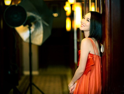 Nữ diễn viên Singapore cho biết, kết hôn với một người cùng ngành nghề là một lợi thế đối với cô.