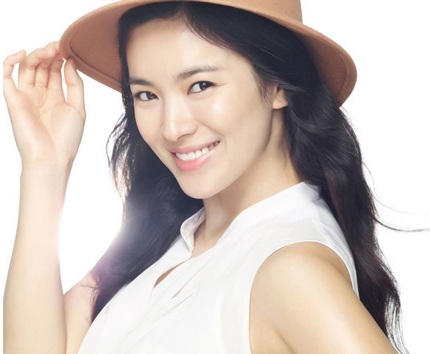 Song Hye Kyo xứng danh là nữ diễn viên sở hữu vẻ đẹp tự nhiên nhất xứ Hàn.