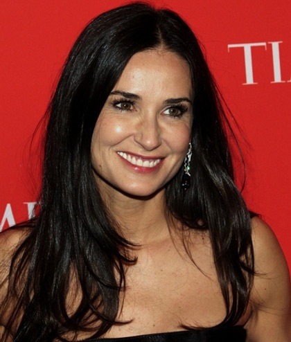 Demi Moore lại bị “phi công trẻ” đá - 2 Demi Moore bị bạn trai trẻ đá vì quá mê tiệc tùng
