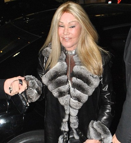 Hình ảnh mới nhất của Jocelyn Wildenstein  - ngôi sao nghiện phẫu thuật thẩm mỹ của Hollywood