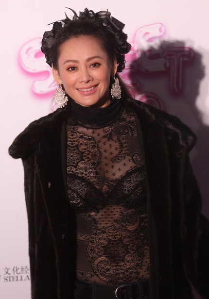 Ninh Tịnh tự tin diện áo xuyên thấu trong trời giá rét - 5 Ninh Tịnh cho biết, cô tự tin với phong cách mình chọn lựa.