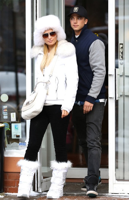 Mùa đông không lạnh của Paris Hilton