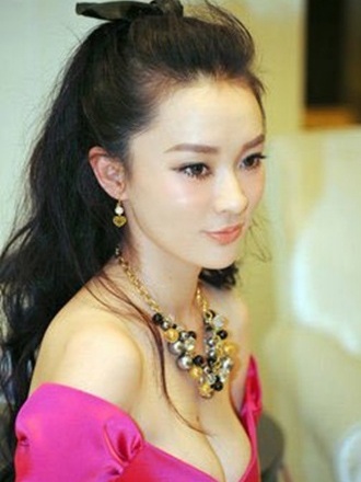 Hoắc Tư Yến - Biểu tượng thời trang mới của làng giải trí Hoa ngữ - 5 Hoắc Tư Yến - Biểu tượng thời trang mới của làng giải trí Hoa ngữ - 5