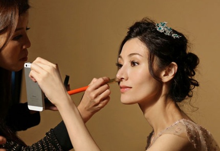 Sau khi kết hôn, Lý Gia Hân ngày càng xinh đẹp và trẻ trung.