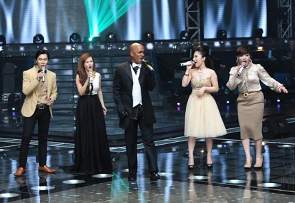 Halo là ca khúc cuối cùng mà Jessie thể hiện trên sân khấu Giọng hát Việt tối qua.