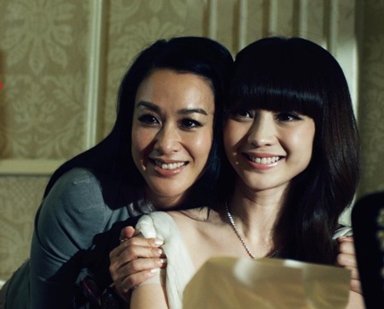 Những vũ điệu bốc lửa được người đẹp thể hiện hết mình trên sân khấu cùng bạn nhảy