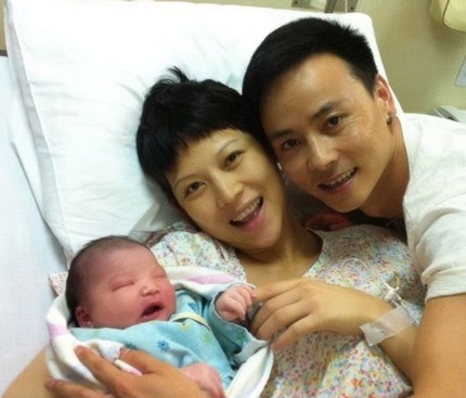 Năm 2011, Thái Thiếu Phân và chồng chào đón cô con gái đầu lòng sau nỗ lực thụ tinh nhân tạo.