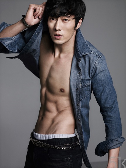 Tài tử xứ Hàn So Ji Sub khoe đang ở Việt Nam - 5 Một số hình ảnh đẹp của mỹ nam xứ Hàn So Ji Sub trên các tạp chí của Hàn Quốc và Trung Quốc.