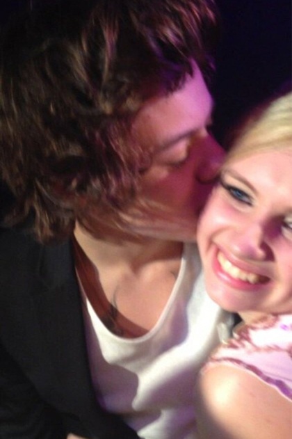 Bồ cũ Taylor Swift tình tứ cùng con gái triệu phú