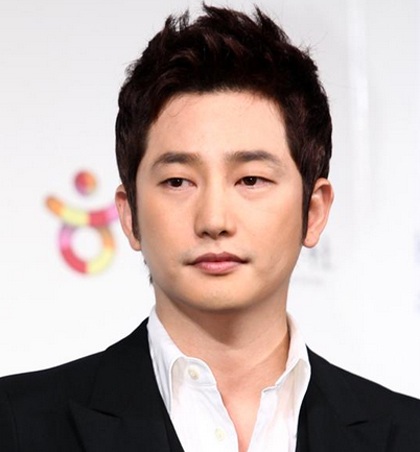 Có băng ghi hình Park Shi Hoo và nữ đồng nghiệp tại quán rượu - 1 Park Shi Hoo đang bị cảnh sát điều tra sau khi nữ đồng nghiệp 21 tuổi tố cáo anh cưỡng hiếp cô.