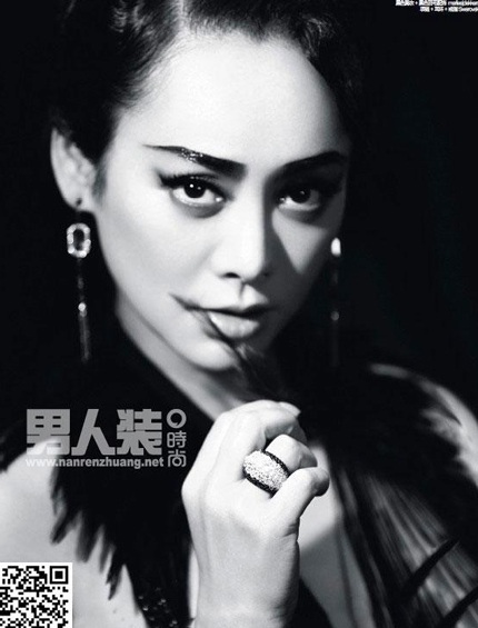 Ninh Tinh kết hôn với một người đàn ông ngoại quốc tên là Paul Kersey, từng góp mặt trong bộ phim