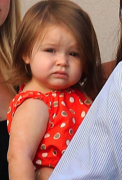 Sắp tới, Harper sẽ theo bố mẹ và ba người anh của mình rời khỏi Mỹ để chuyển về Anh sinh sống.