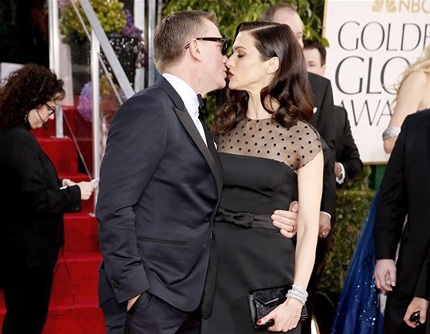 Những nụ hôn nóng bỏng của các ngôi sao