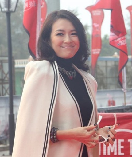 Nữ diễn viên U40 của Trung Quốc ngày càng đằm thắm