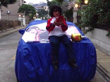 Fan 10 tuổi mua "xế hộp" tặng La Chí Tường - 2 La Chí Tường