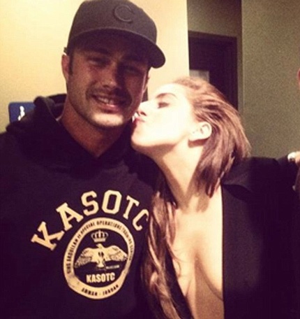 Sau gần 2 năm hò hẹn, cặp đôi này đang tính chuyện tổ chức đám cưới vào mùa hè năm nay