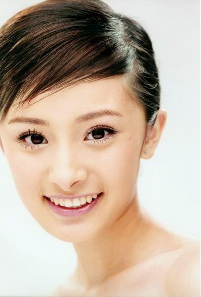 Sau đó, Dương Mịch tiếp tục được chọn đảm nhiệm vai chính trong hàng loạt những phim ăn khách như