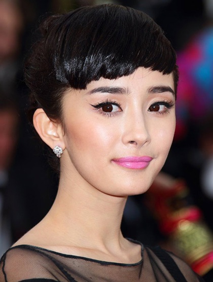 Dương Mịch được nhận xét là giống một cô búp bê hơn là một người bình thường!