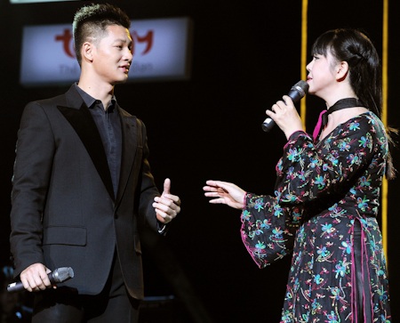 Nuối tiếc trong đêm nhạc “Nghìn trùng xa cách” - 4 Ánh Tuyết và Đức Tuấn