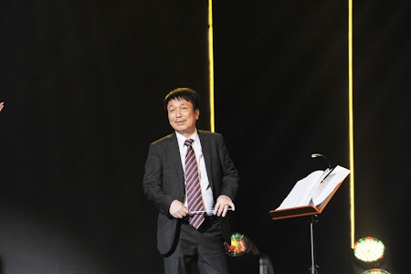 Nuối tiếc trong đêm nhạc “Nghìn trùng xa cách” - 7 Hồng Nhung