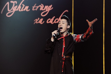 Nuối tiếc trong đêm nhạc “Nghìn trùng xa cách” - 10 Tùng Dương