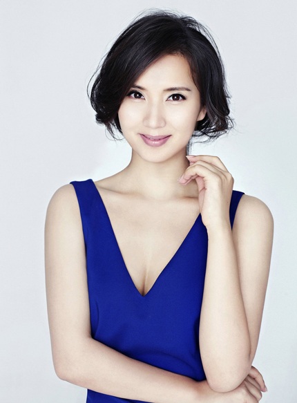 “Mỹ nhân vạn người mê” Trần Hảo trở lại - 3 Trần Hảo khoe dáng thon sau khi sinh con gái gần hai năm.