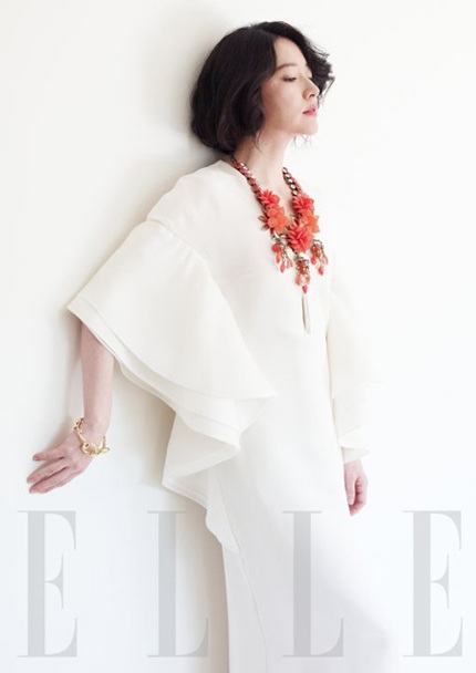 Lee Young Ae vẫn rất mặn mà và trẻ trung dù đã bước qua ngưỡng tứ tuần.